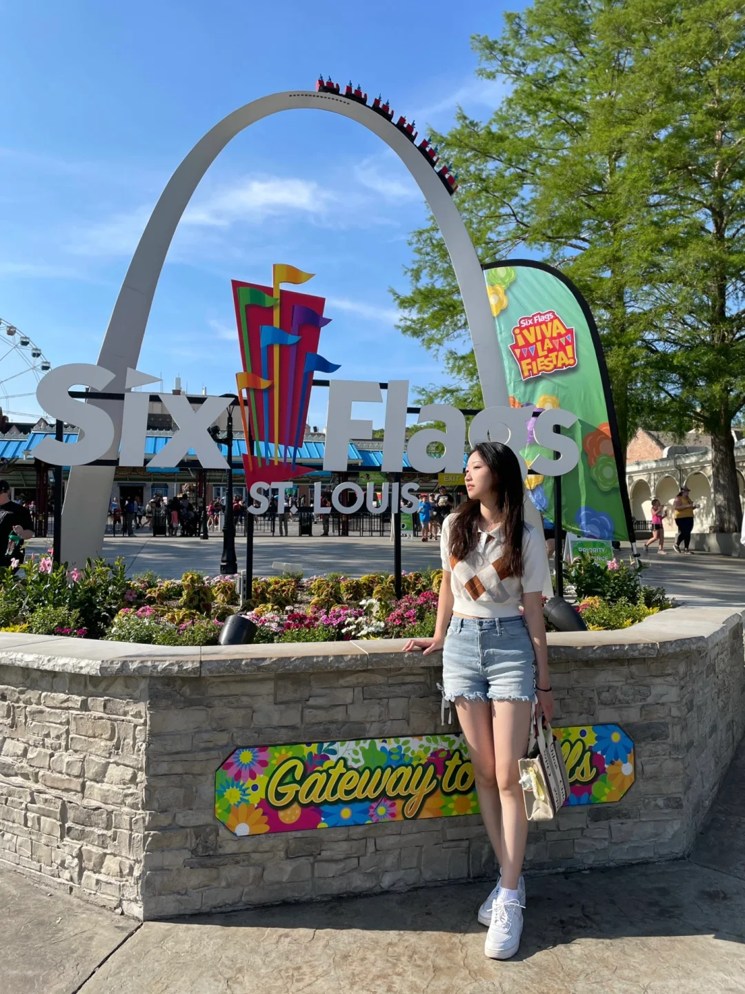 "Ultimate Guide to Six Flags St. Louis"