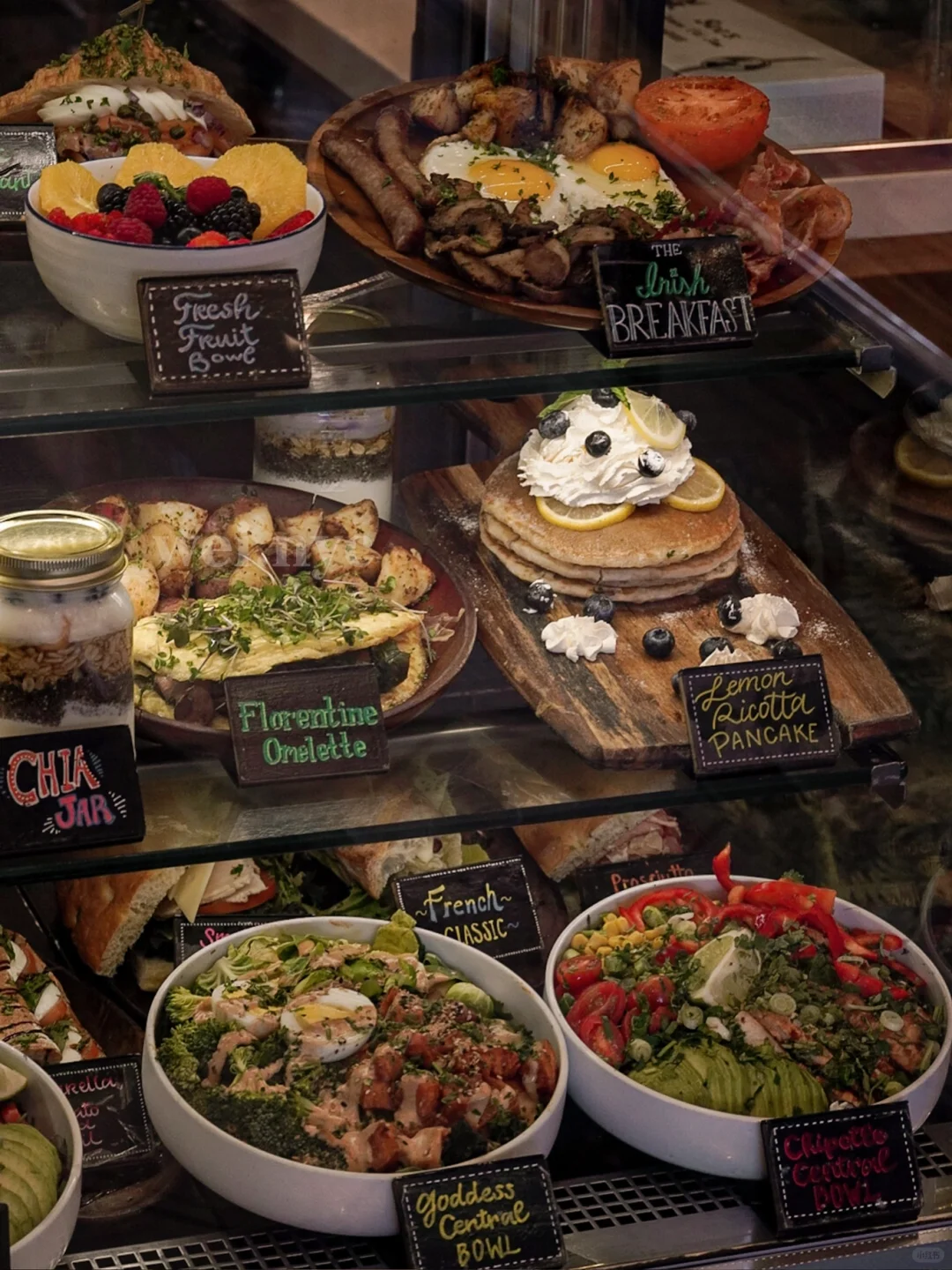 "No Wonder This Bay Area Brunch Spot Always Has a Long Line Every Day!"