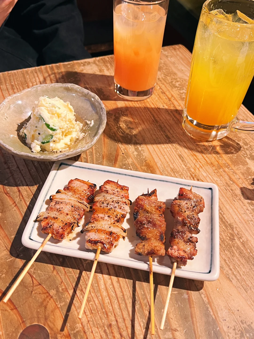 No way, after having BBQ pork, who would even consider yakitori? 🐷🐷 It's just too damn delicious! ‼️