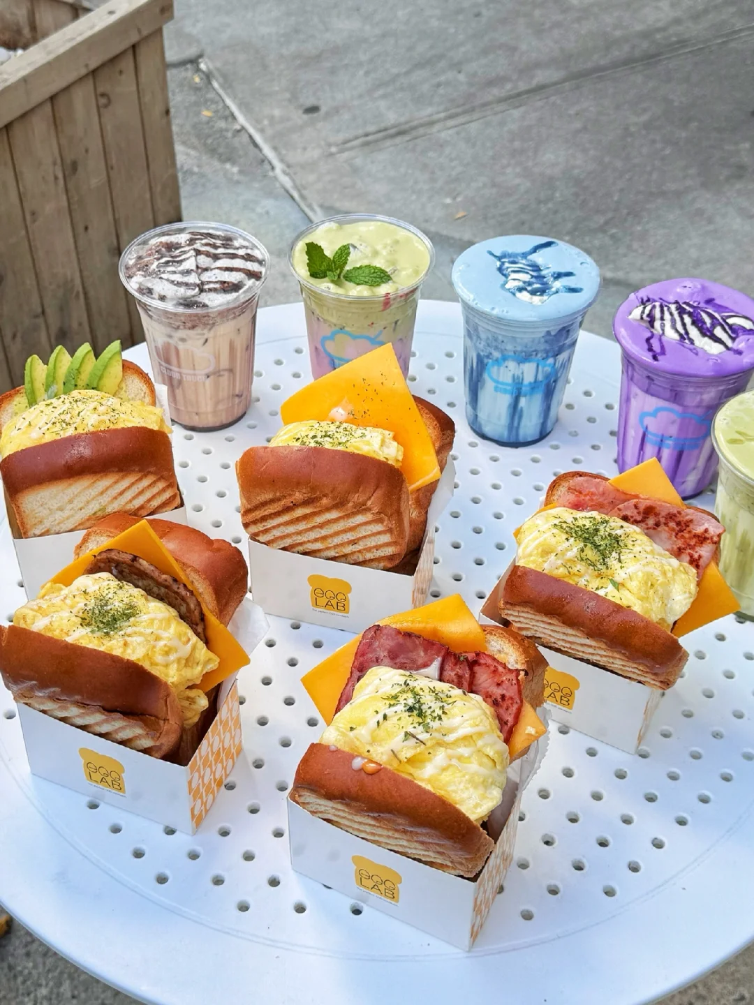 New York: Adorable Cloud Latte and Super Tender Thick Egg Toast Box