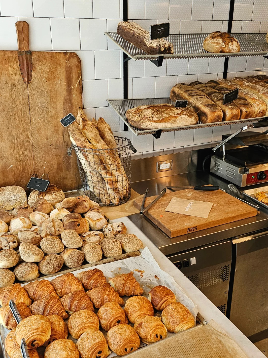 🍞 Where to Find Delicious Sourdough in New York: Fabrique