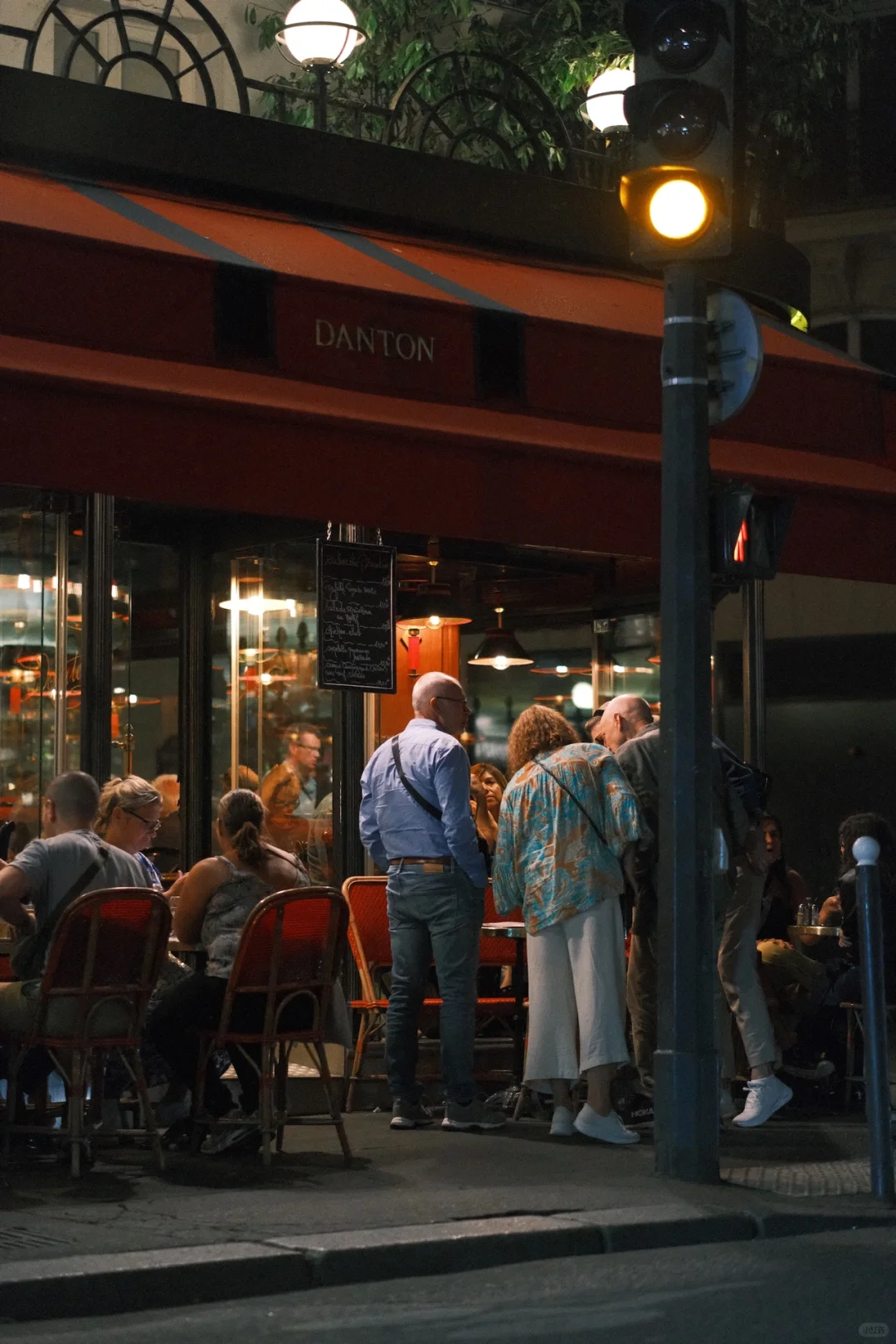 Red Canopy Café in Paris | Fuji Nightscape Cinematic Shot