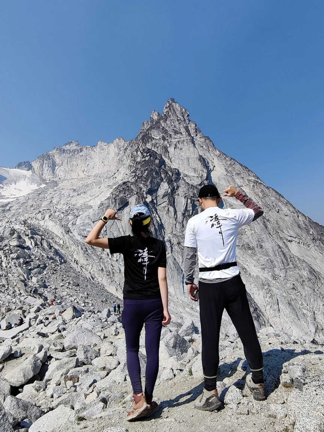 "Seattle Hike: Trekking Through Enchantment⛰️"