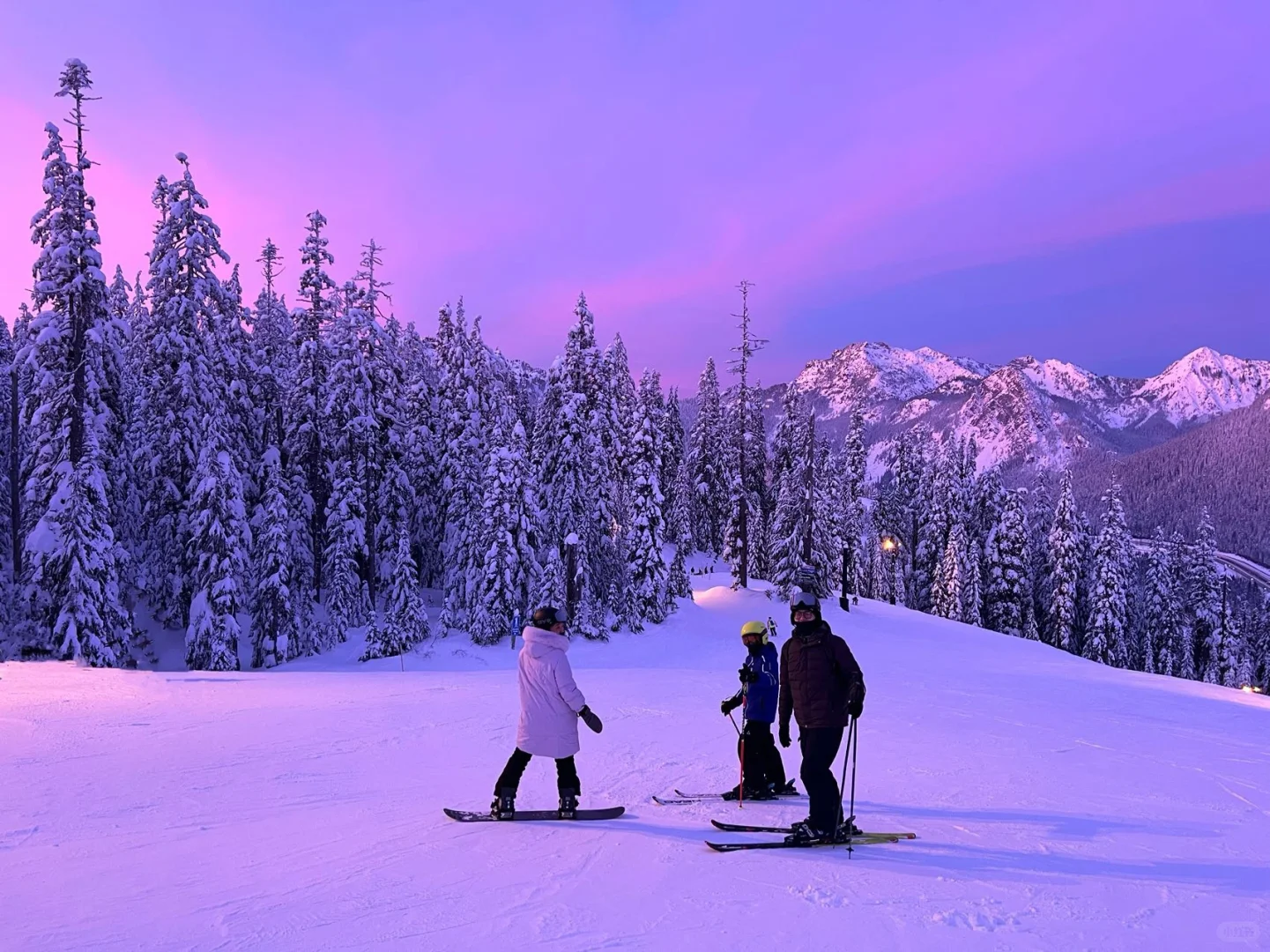 The sunset at Snoqualmie Summit Ski Area in Seattle is absolutely breathtaking!
