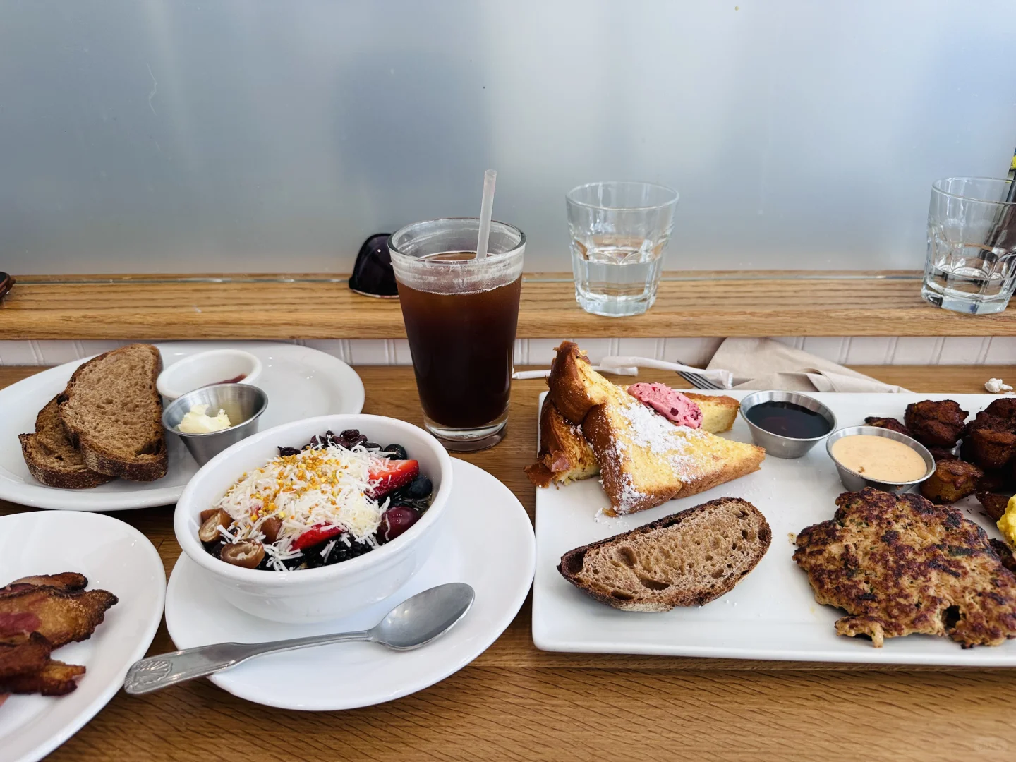 San Francisco Brunch Recommendation | The White House That Starts Drawing a Line at 10:30 AM
