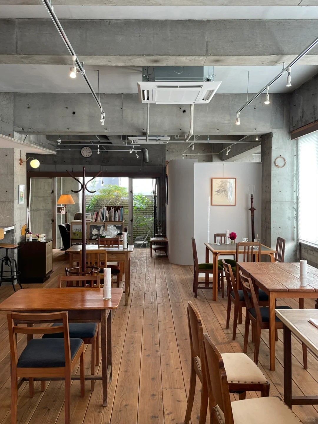 The Most "Human" Coffee Shop I've Visited This Year