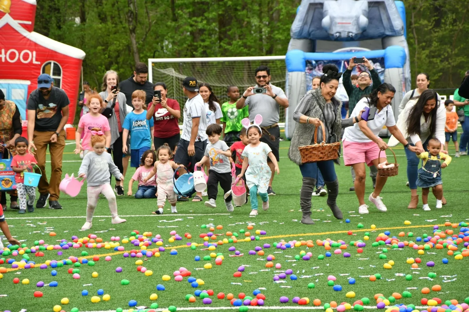 Atlanta Easter Egg Hunt – Kids Go Wild, Parents Burst into Laughter