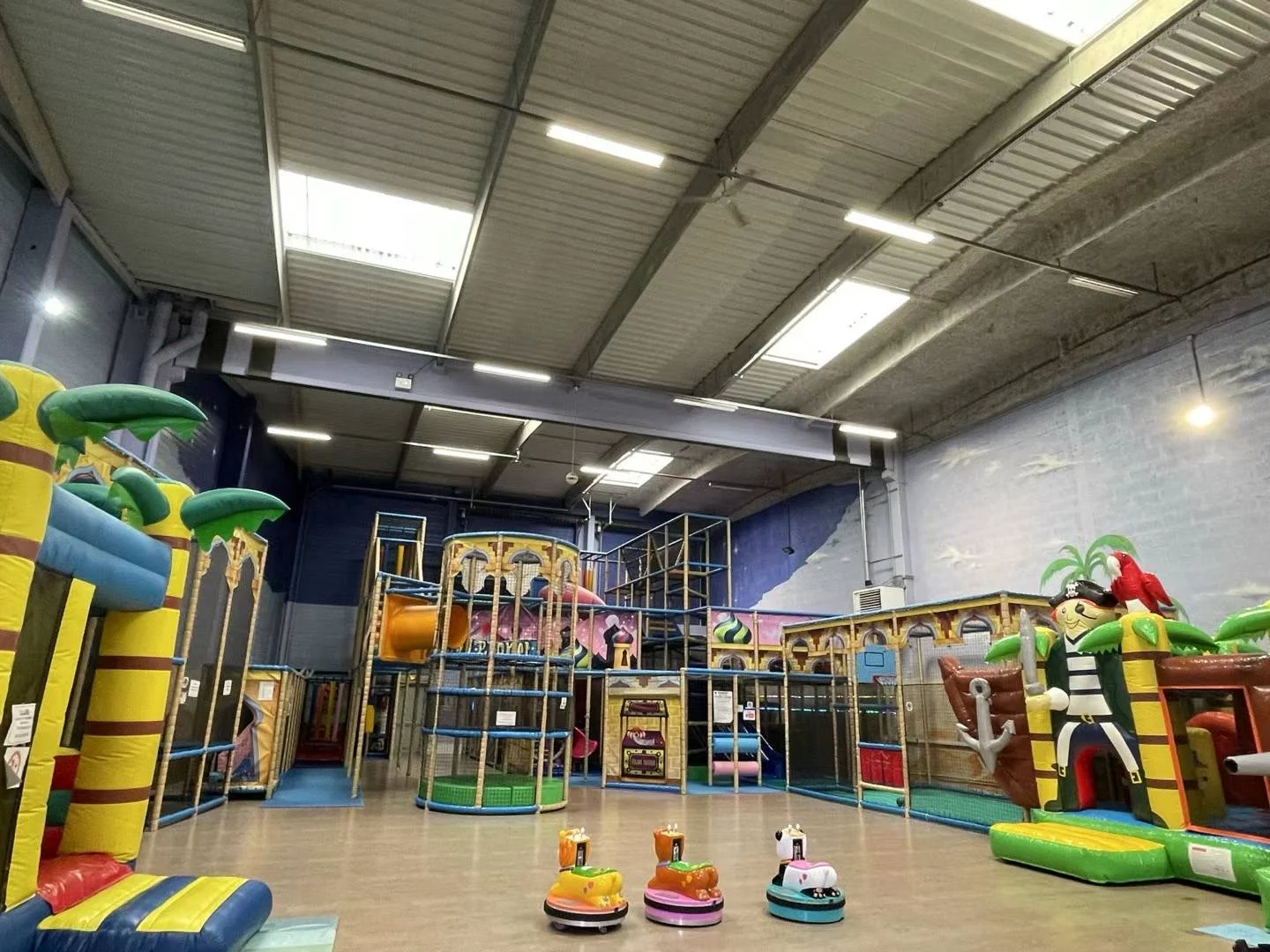 🇫🇷🇫🇷 Big Paris Indoor Kids' Playland is Hosting an Event!