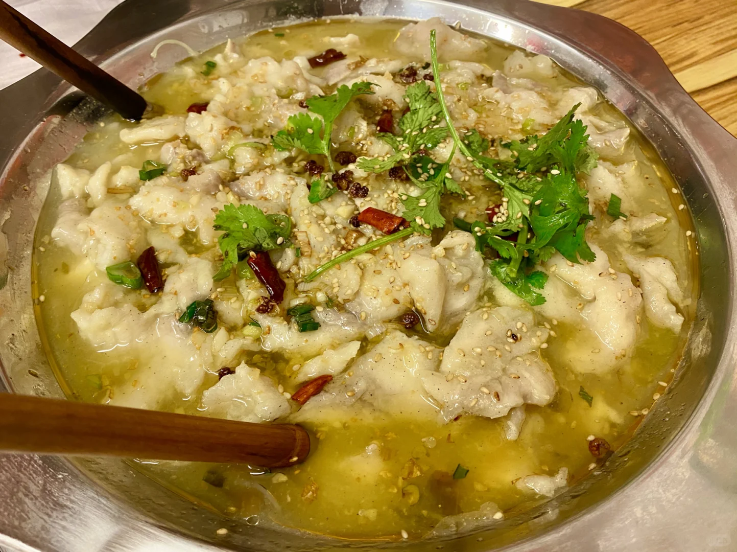 Osaka Eats | Chinese Cuisine - Sour and Spicy Fish with Pickled Cabbage