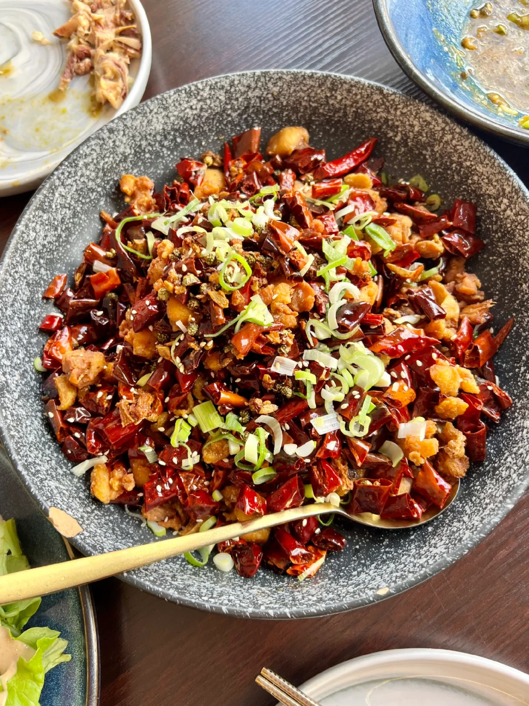 🤝 These Authentic Sichuan Cuisine and Vietnamese Pho Spots in Paris 🍜