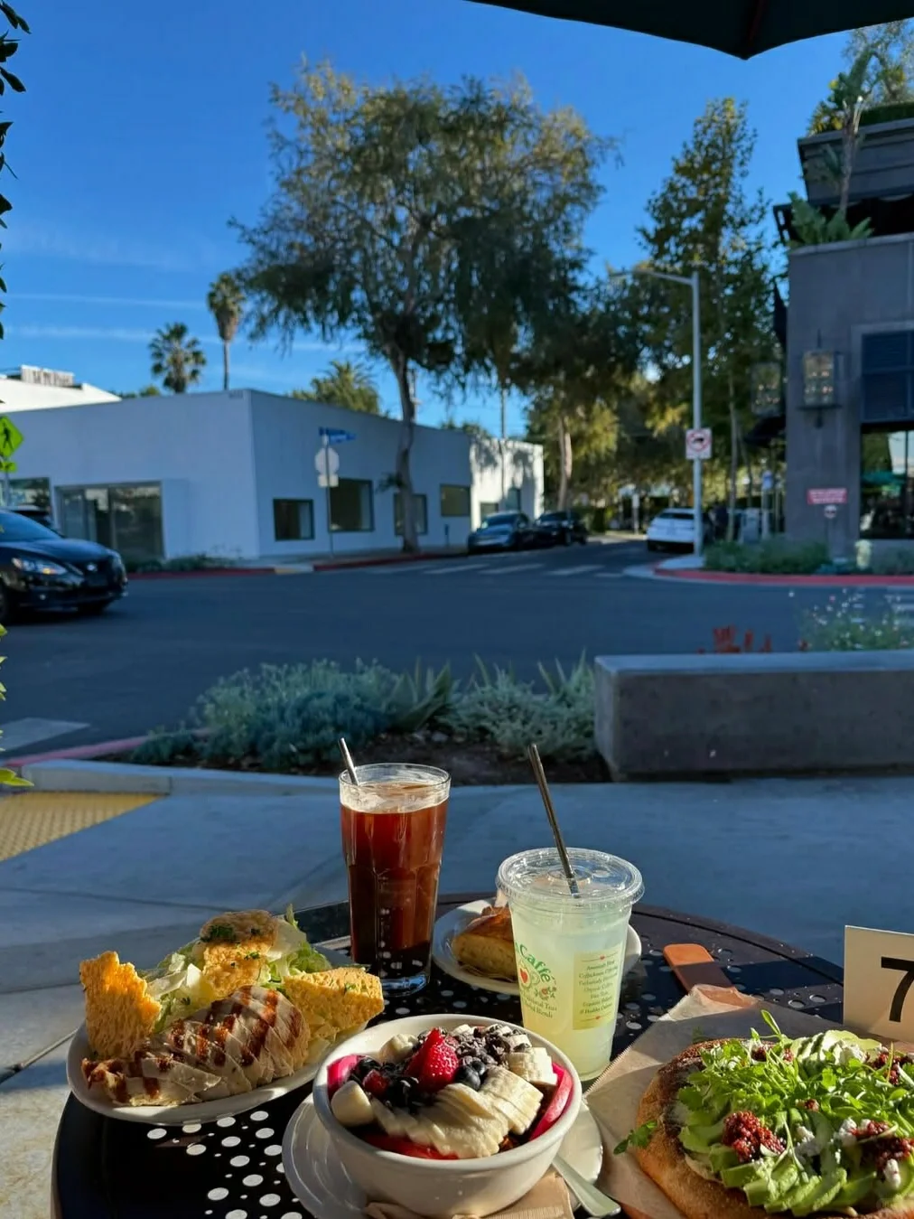 In Los Angeles! Soaking Up the Sun and Enjoying Brunch Is the Real Deal