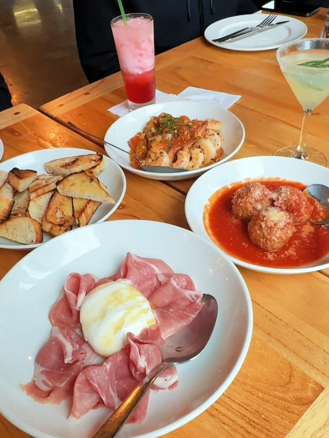 Seattle Eats 🦐 My Go-To Italian Spot for Over 10+ Visits