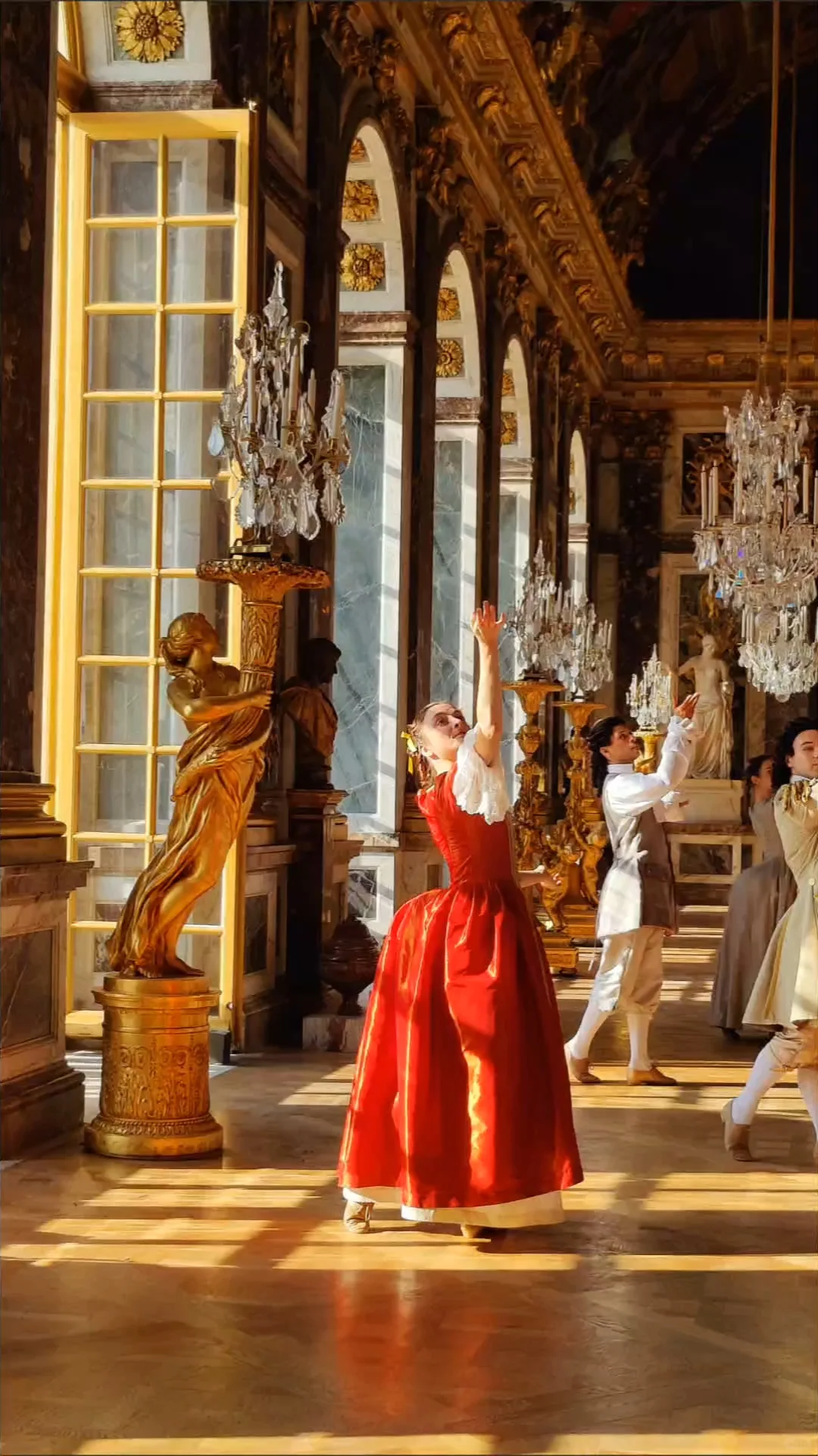 🇫🇷 OMG! Every Frame of Versailles' Court Dance is Stunning!