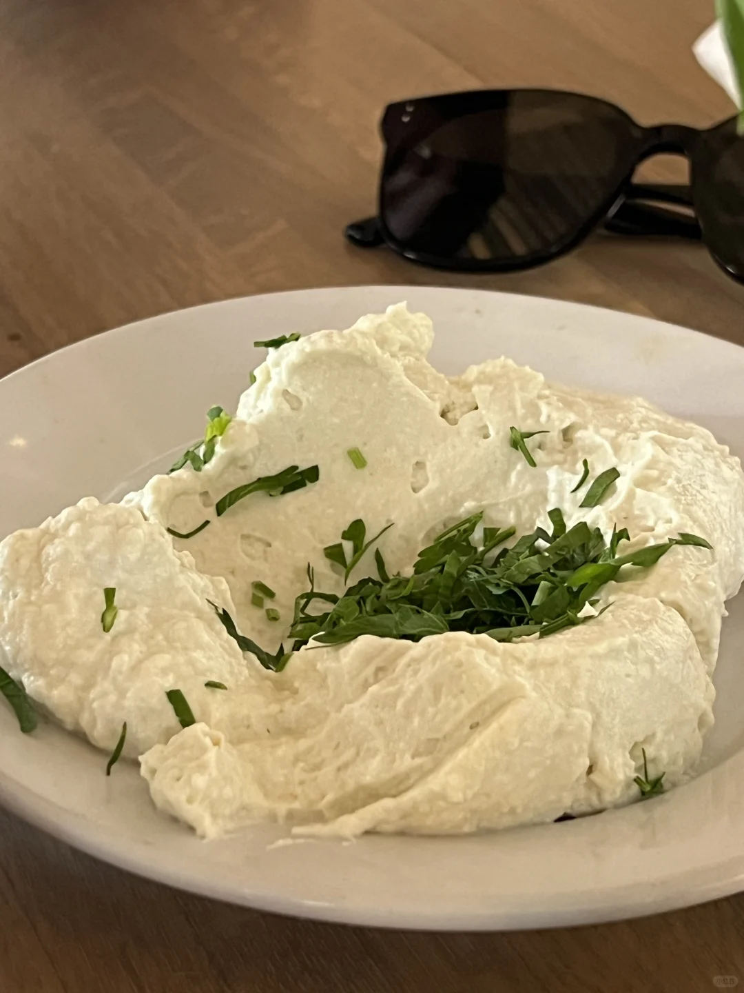 🇬🇷 Obsessed with this Greek spot in Malibu! 💕