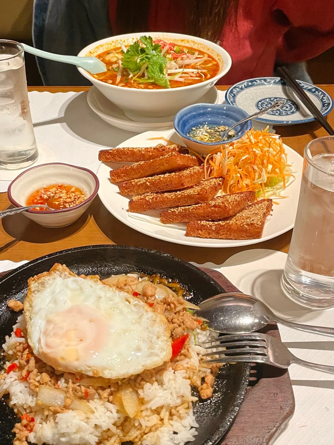 Thai Shrimp Toast in Shin-Okubo: Fried Snacks are the GOAT 🥰