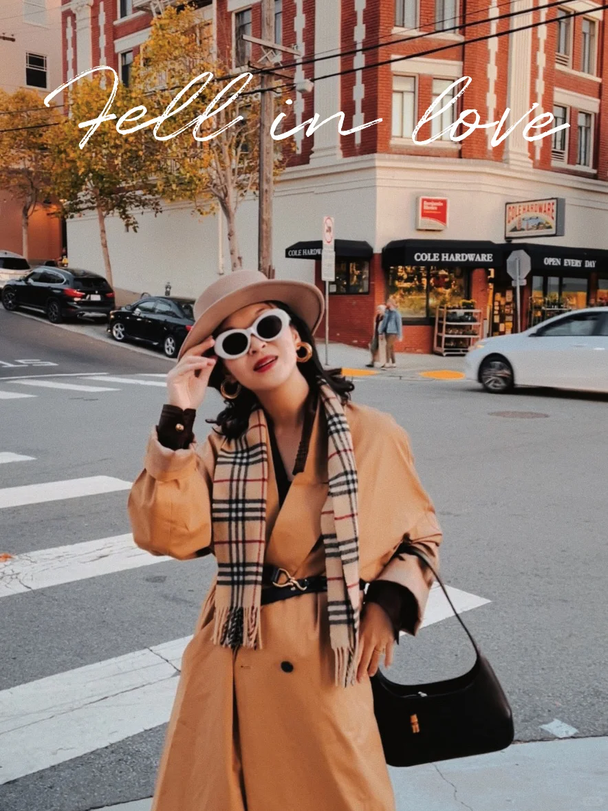 October 31st 🍂 Rocking the Chestnut Trench in San Francisco Streets 🧥