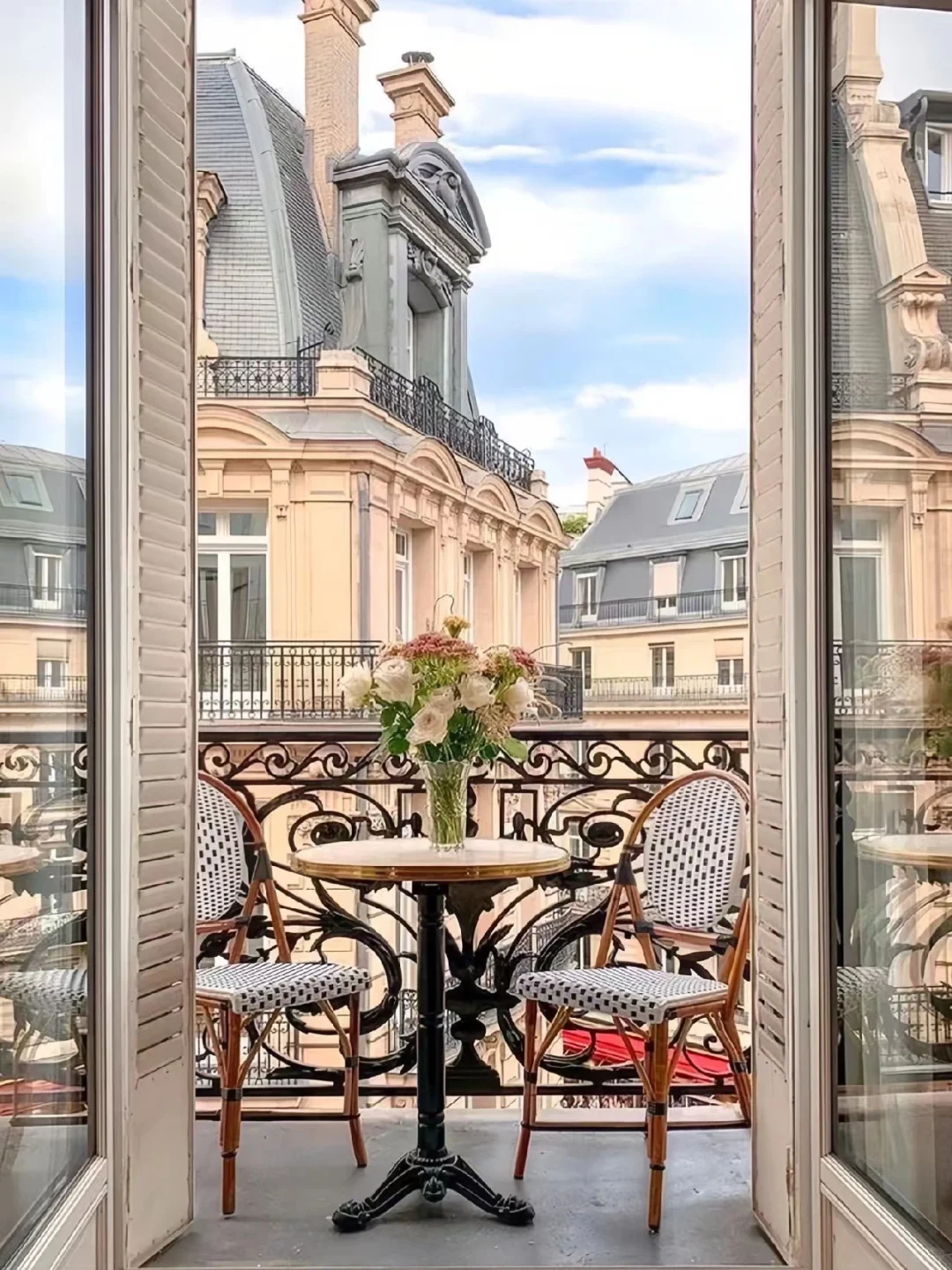 Paris Boutique Airbnb Flash Deals: Up to 60% Off!!