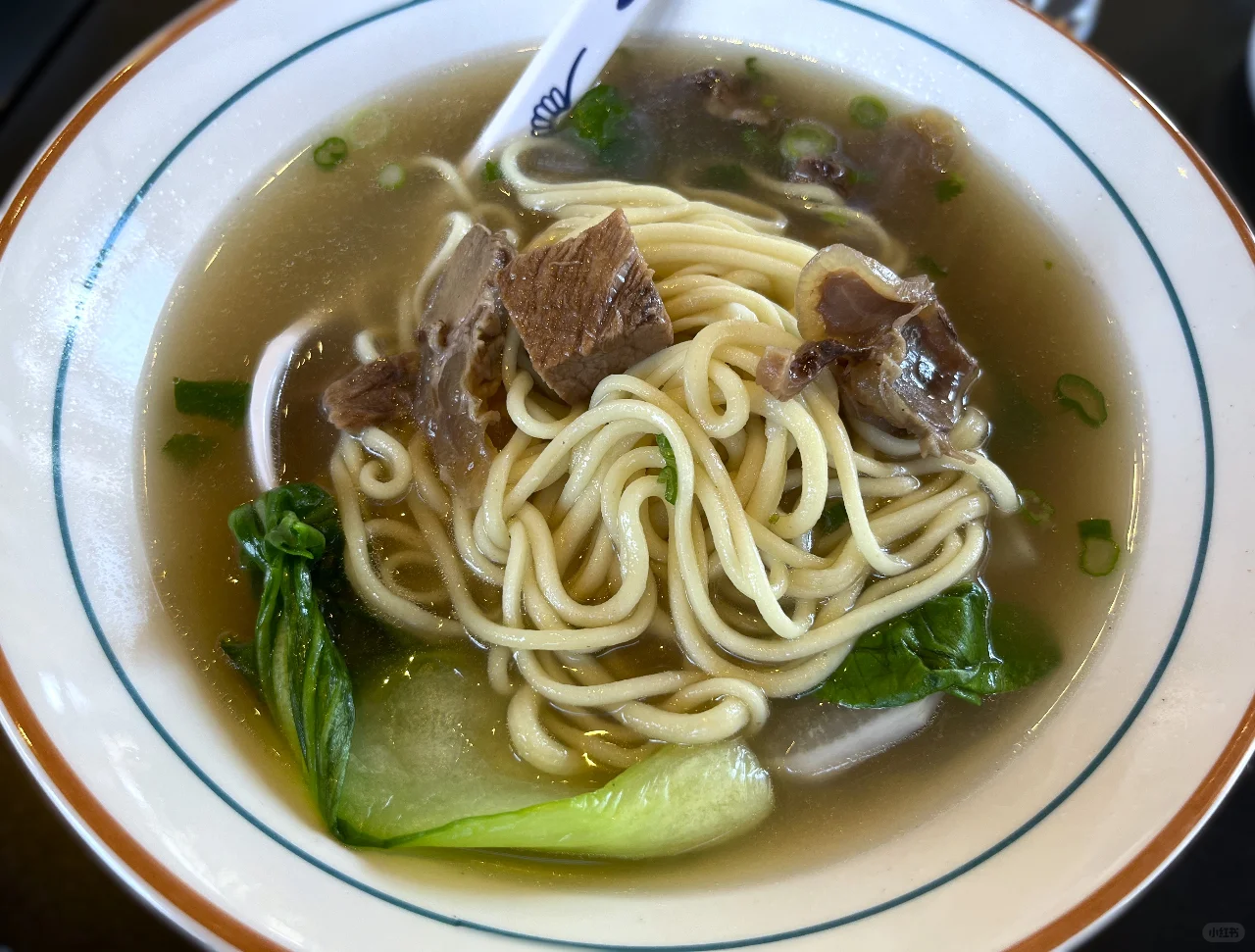 This newly opened noodle shop has pretty good flavors, easy to get used to.