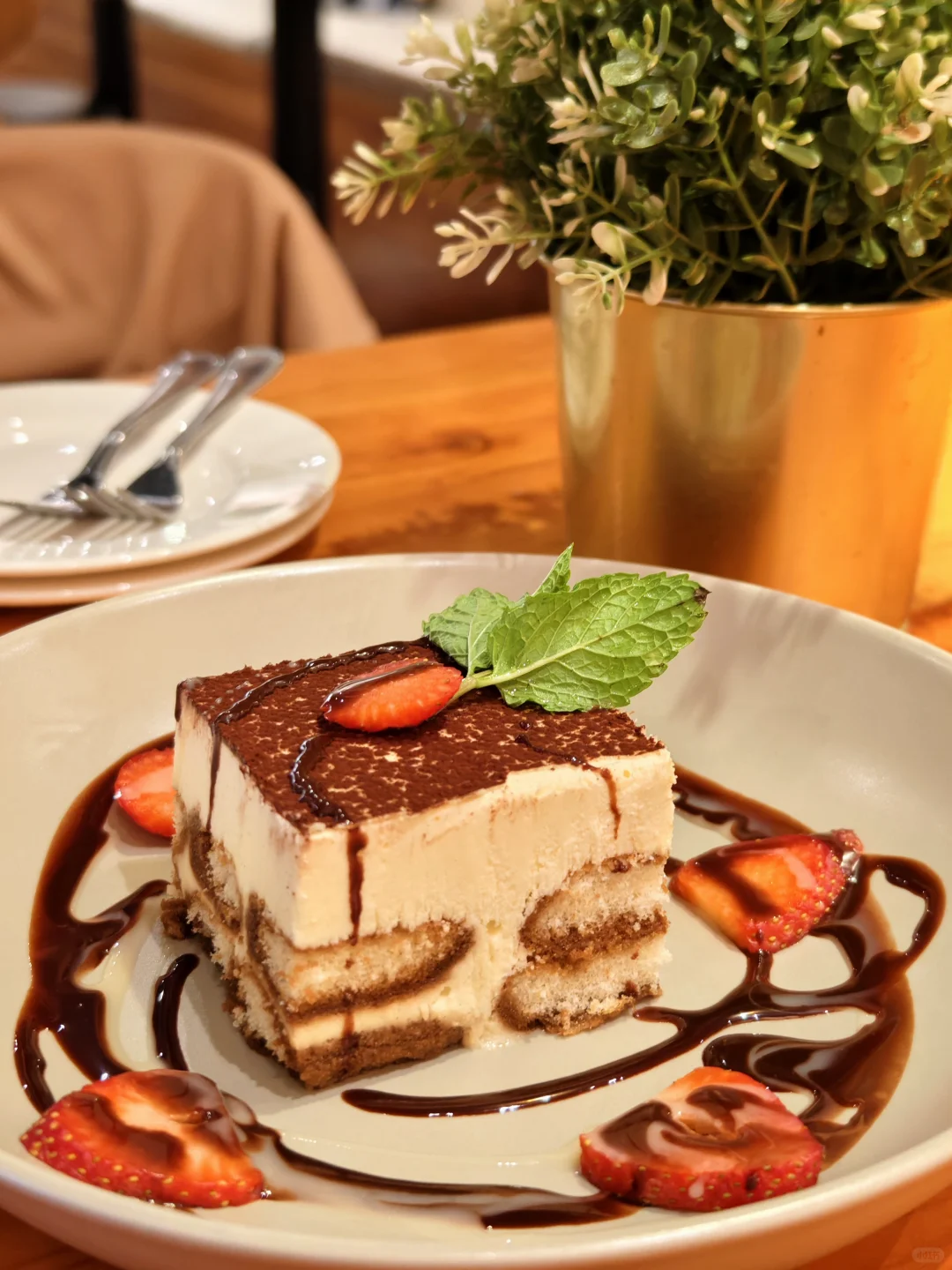 I found some super delicious Thai food right by USC!