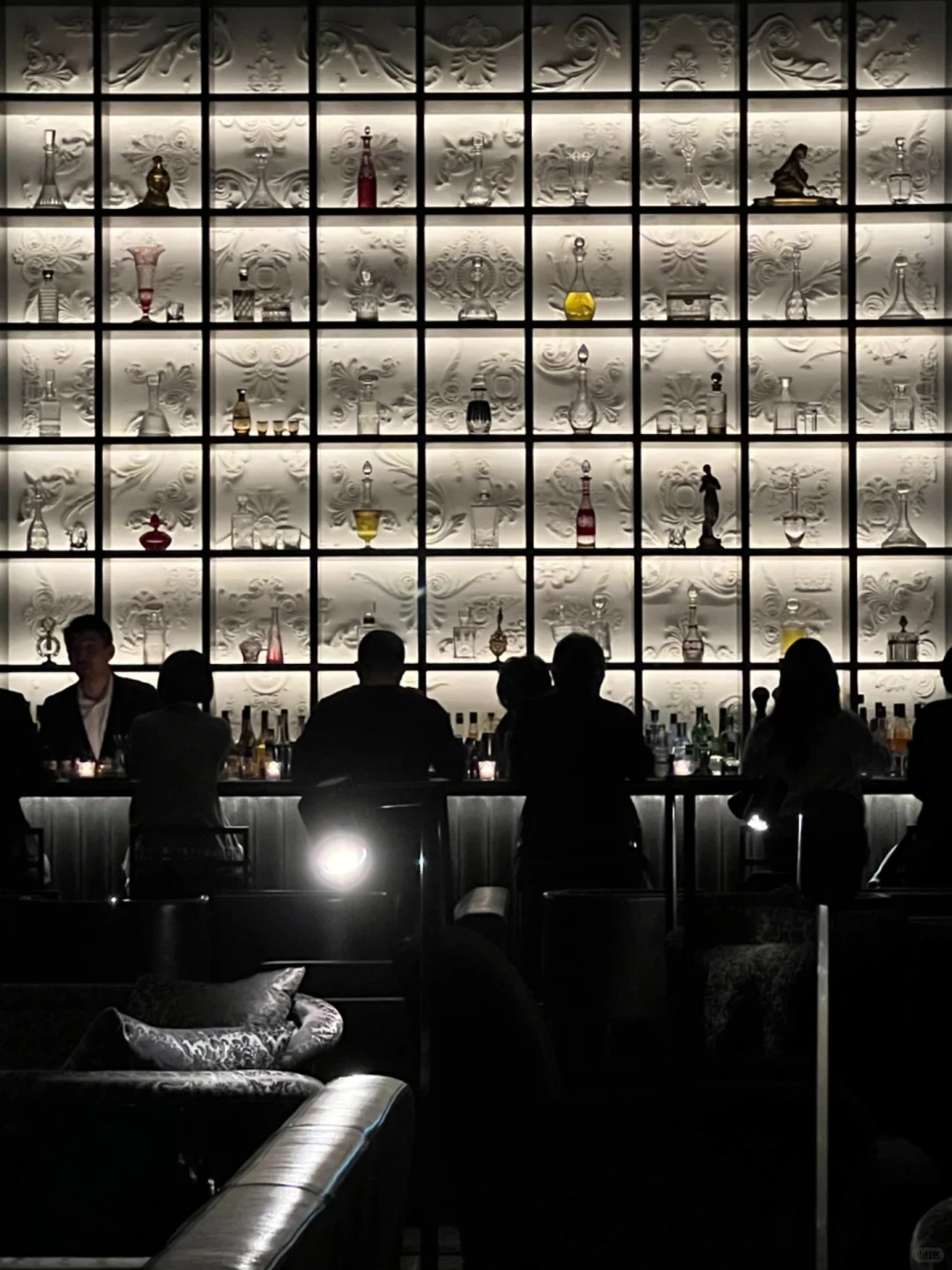 Tokyo Life 🖤 A Gold Bar with an Interesting Drink Menu and Sophisticated Vibes