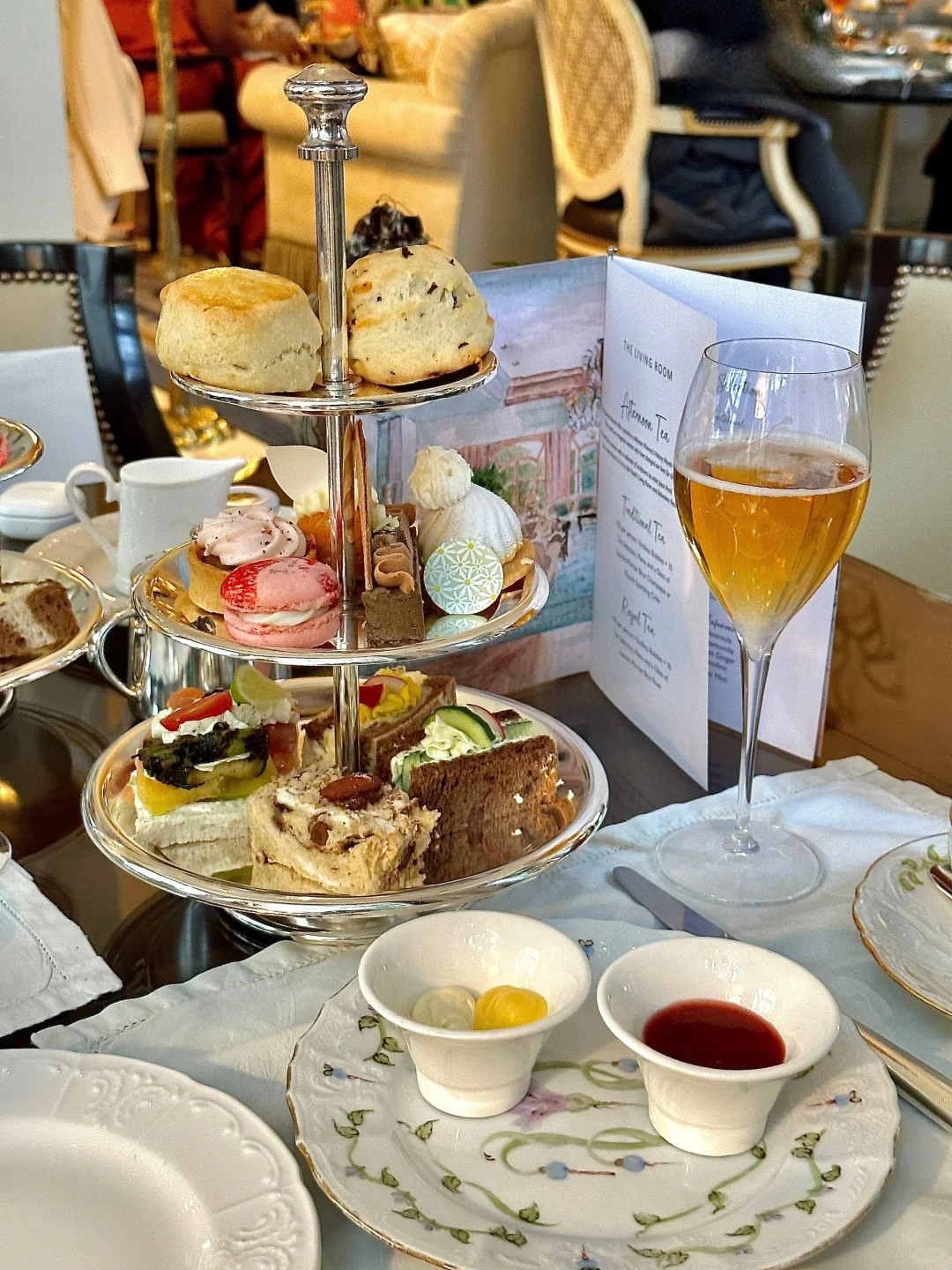 LA's Most Scenic and Delicious English-Style Three-Tier Afternoon Tea 🫖