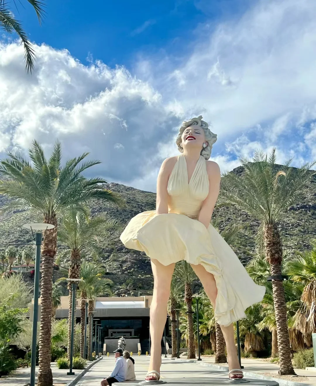 🌴Hollywood | The No-Brainer Hotel for Your Golden Week Getaway