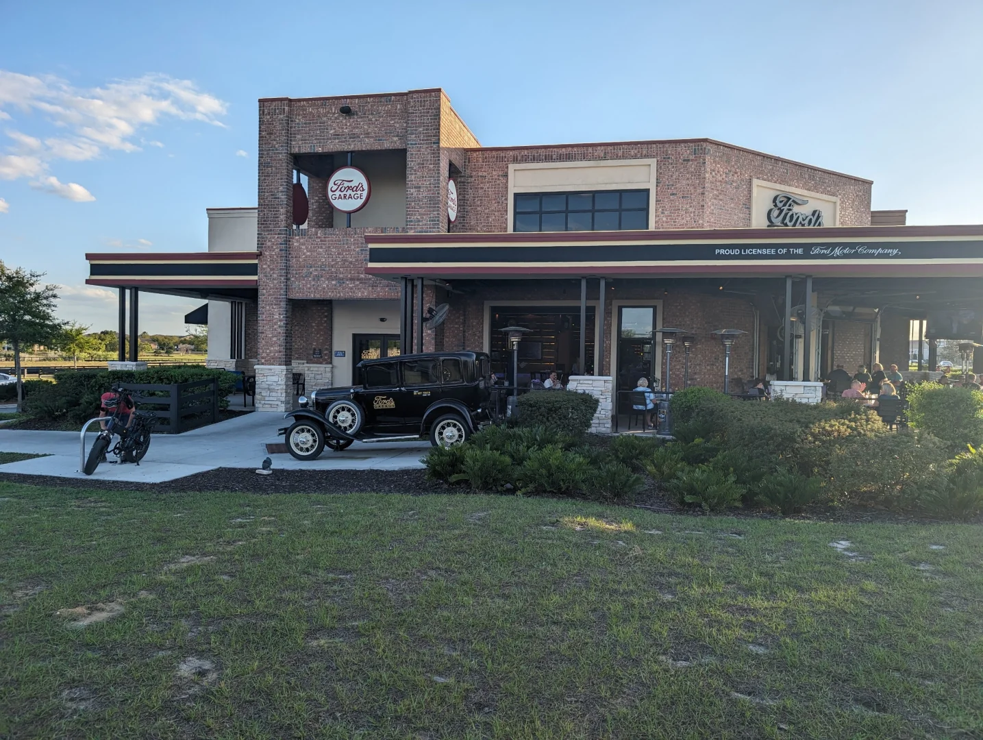 Orlando's Ford-Themed Restaurant: A Unique Dining Experience