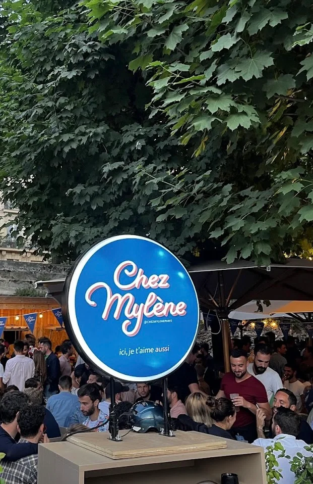 The Ultimate Paris Bar Guide 🌈