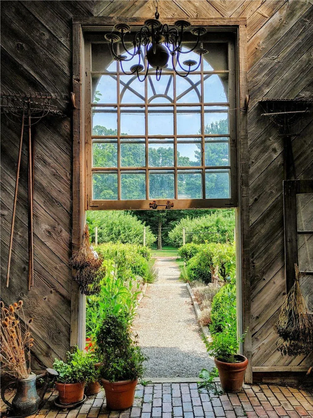 Discovered a Ghibli-esque Town in NYC 🖼️