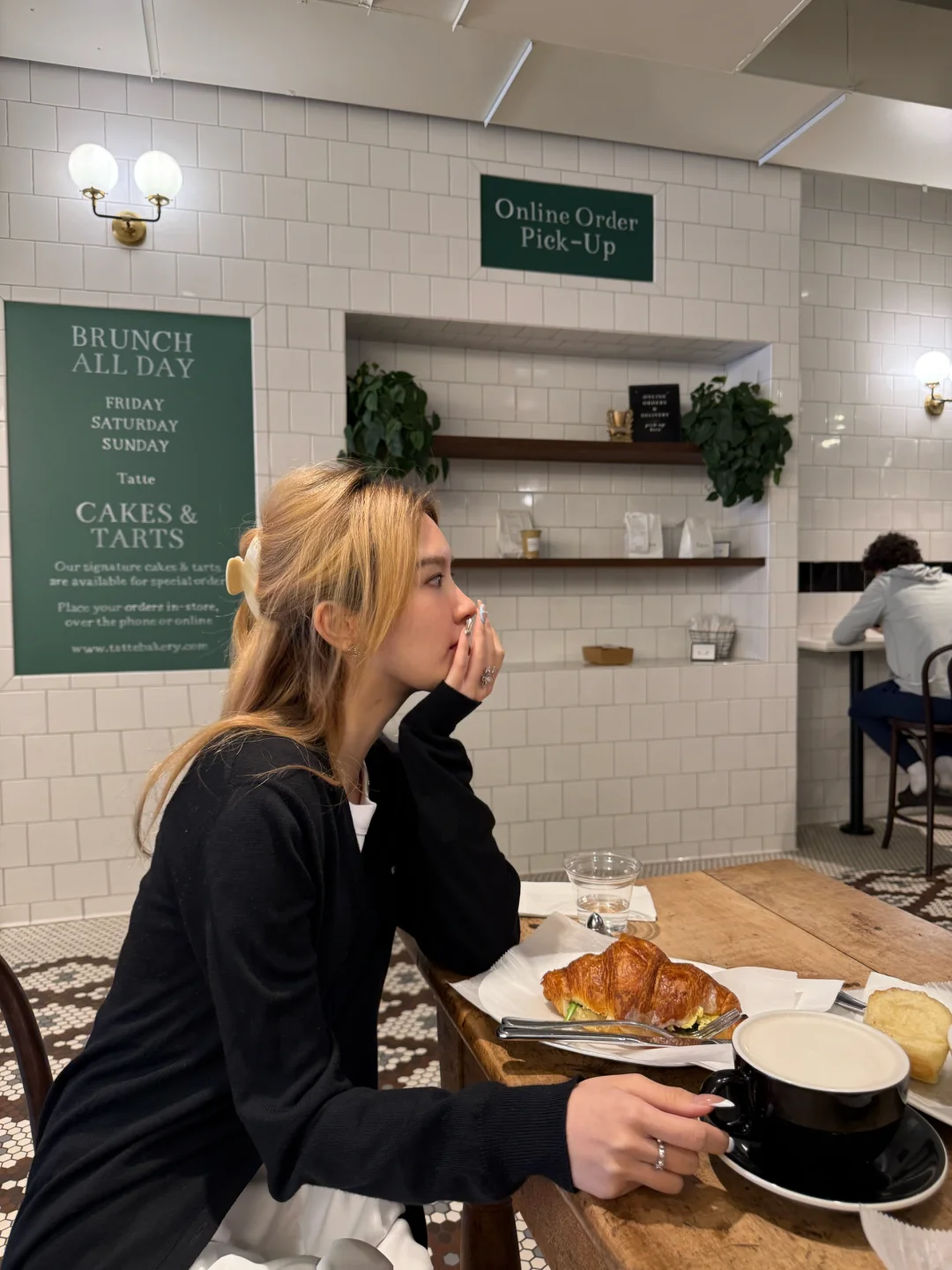 Dreaming Back to England in a Boston Town🏠