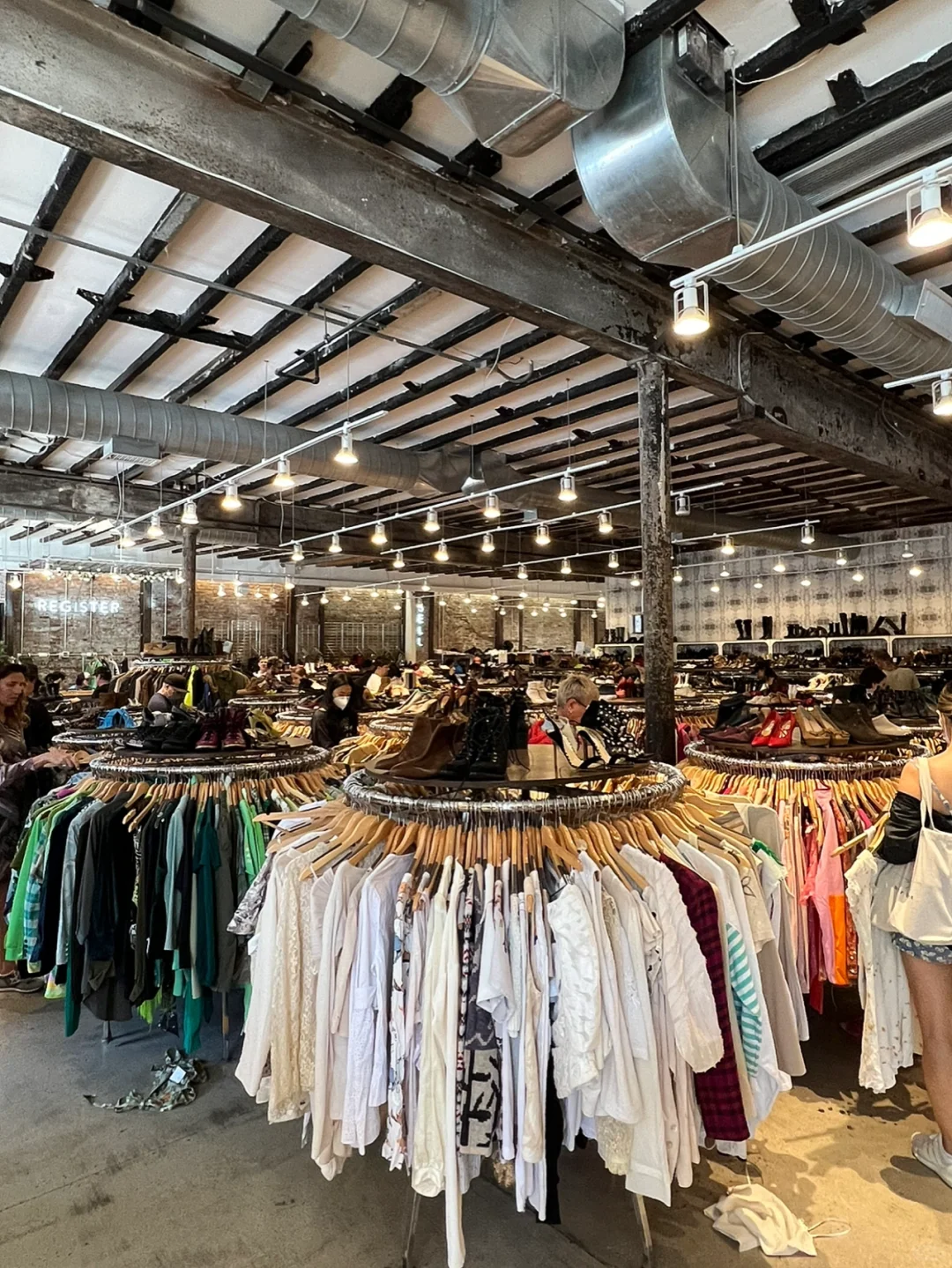 Probably the Best Neighborhood to Shop in Brooklyn, NYC 🛍