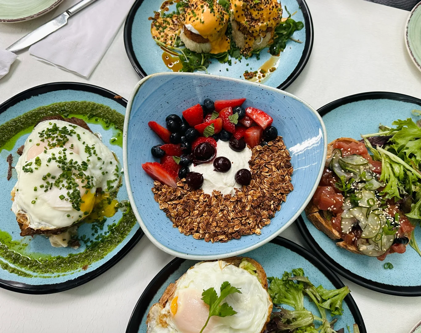 "Foodie Guide to Miami: Insights from Three Trips 🍹"