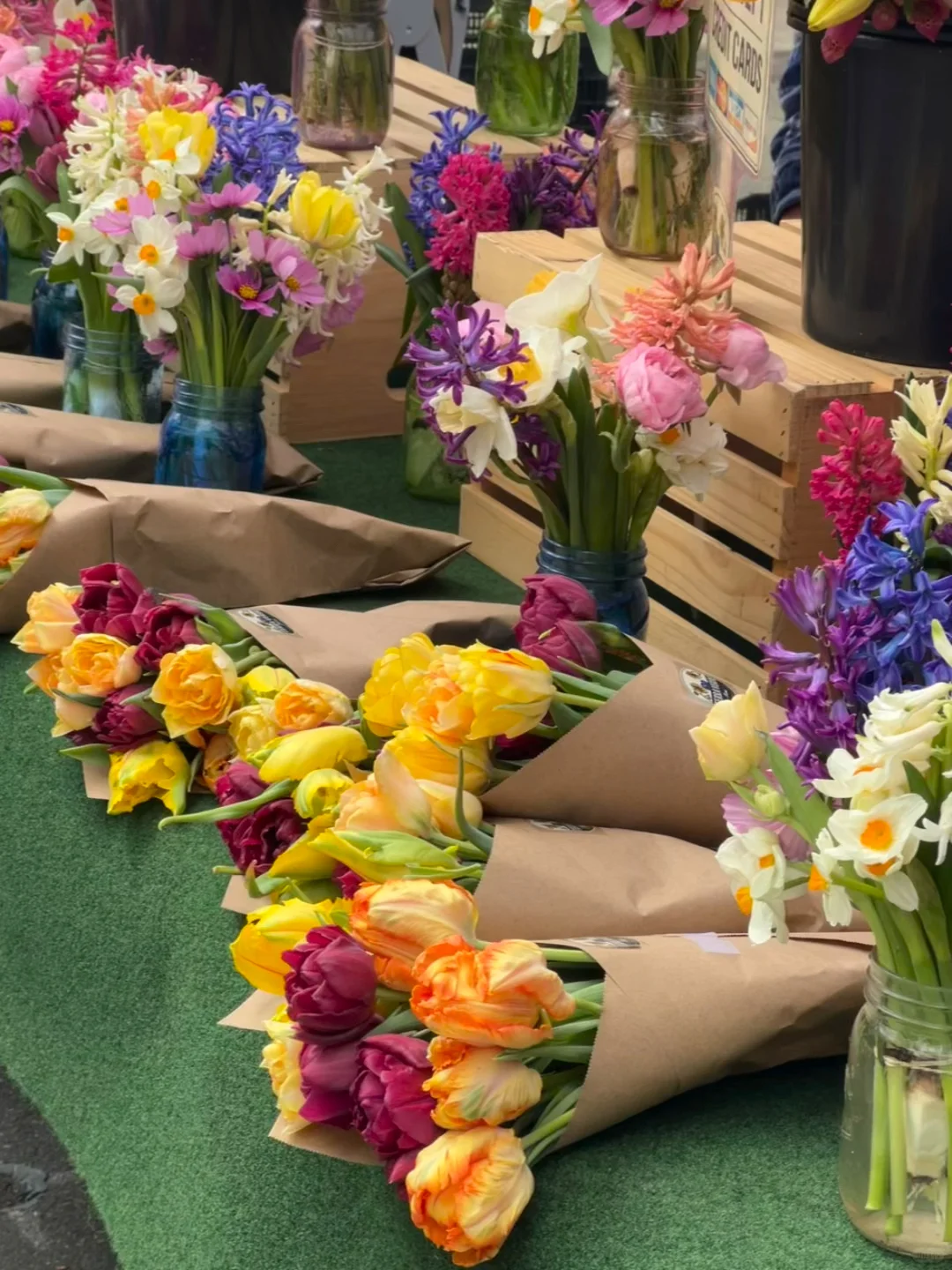 Ballard Farmers Market Mini Vlog 💐