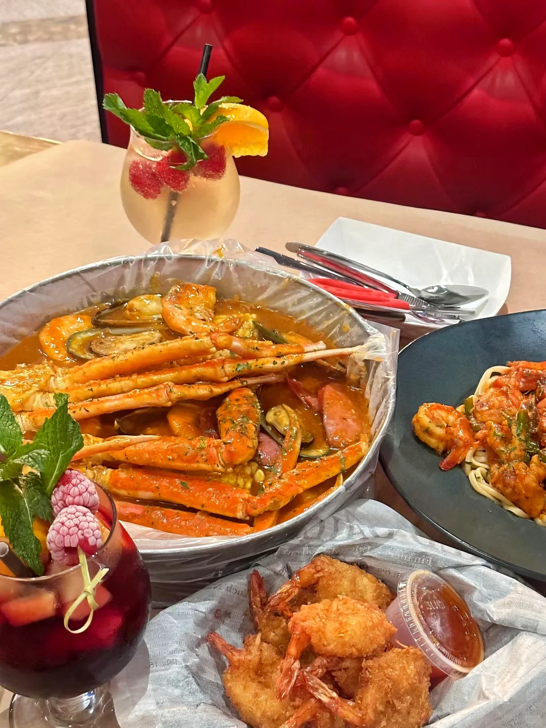 "Even if you have to wait 5 hours in line, this Miami restaurant is a must-try! 😋"