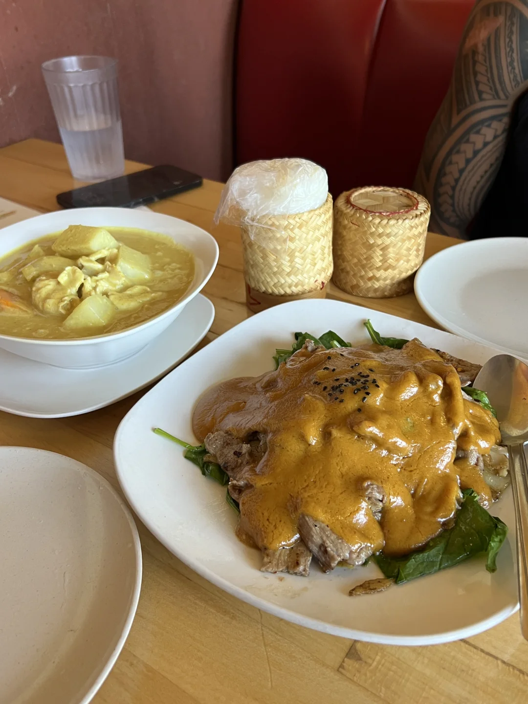 🐘 3 of My Favorite Savory Thai Restaurants in Seattle