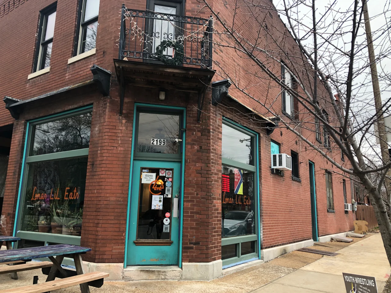 St. Louis Food Diary - Part 1: Lona's Lil Eats