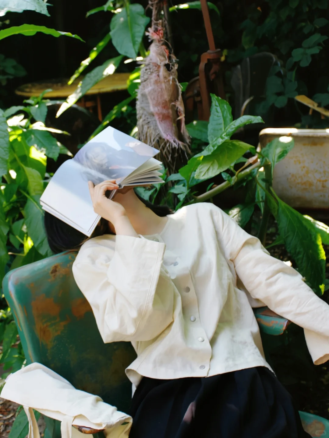 Canon Captures 🎬: Cozy Afternoon Snaps at NYC's Backyard Café