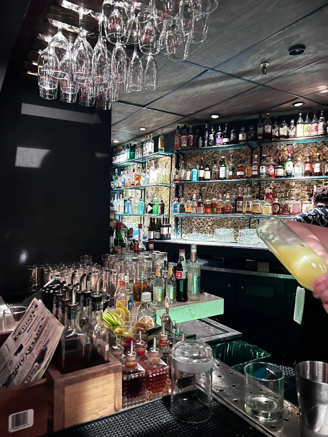 Studying in the U.S. | San Francisco Travel | Exploring a Variety of Unique Bars