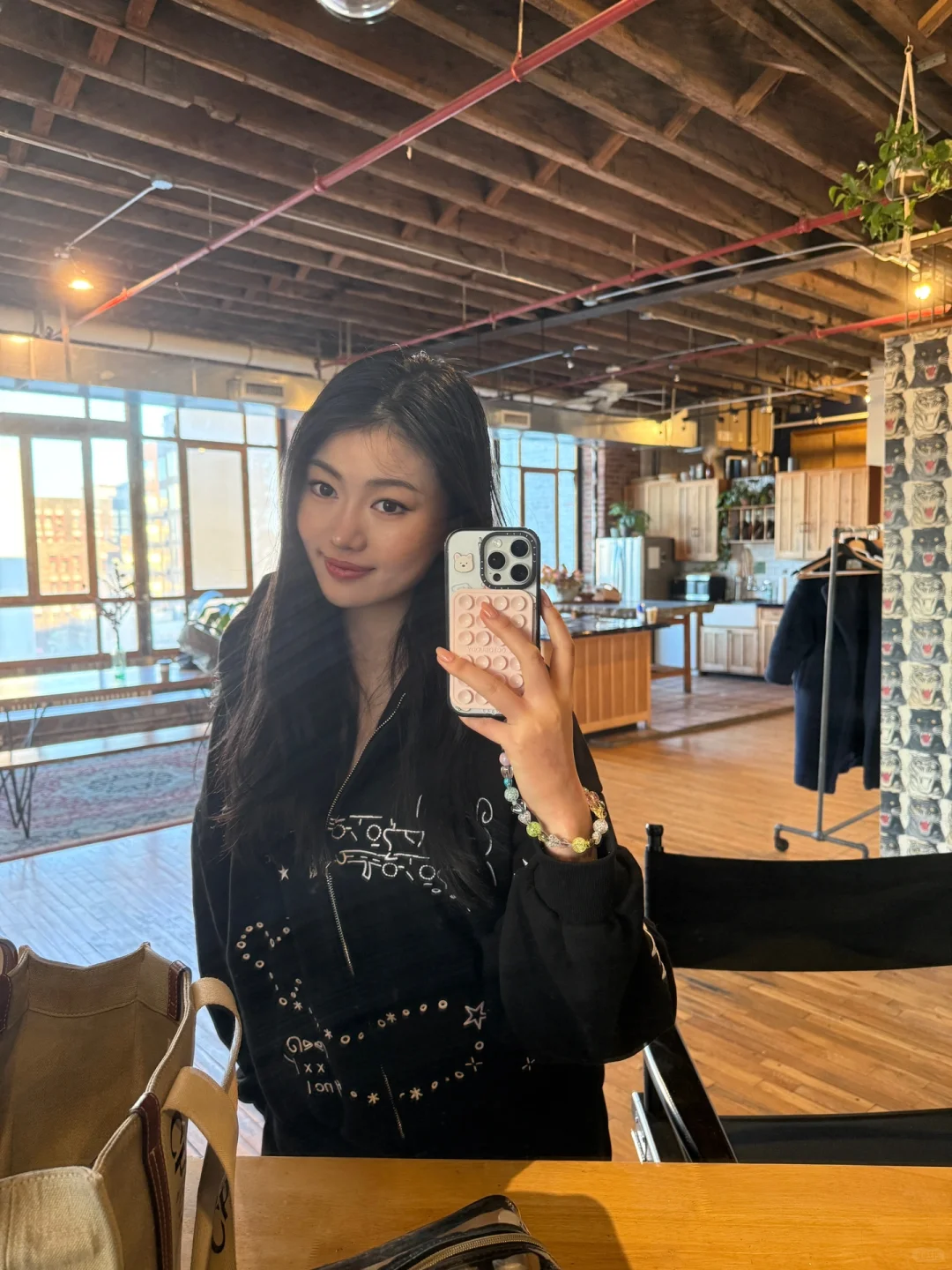 "Unexpectedly and Spontaneously Started a Business with My Best Friend in New York"