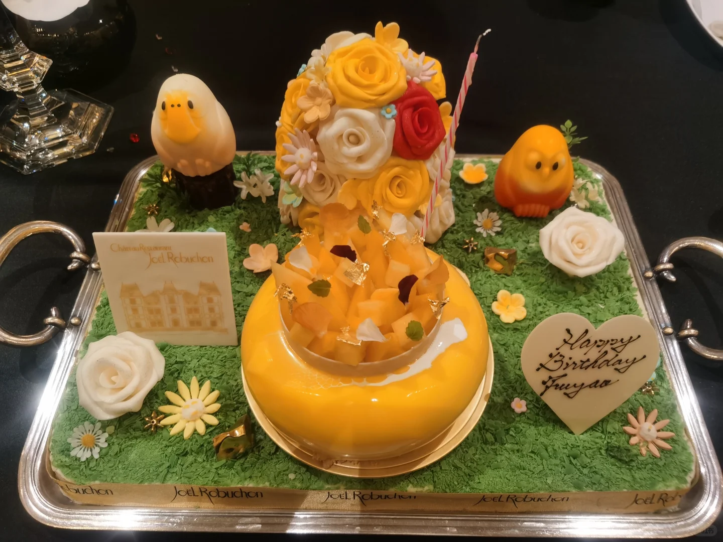 Check-in at Joël Robuchon in Tokyo: The Spot Where Lu Mingfei and Hē Líyī Dined