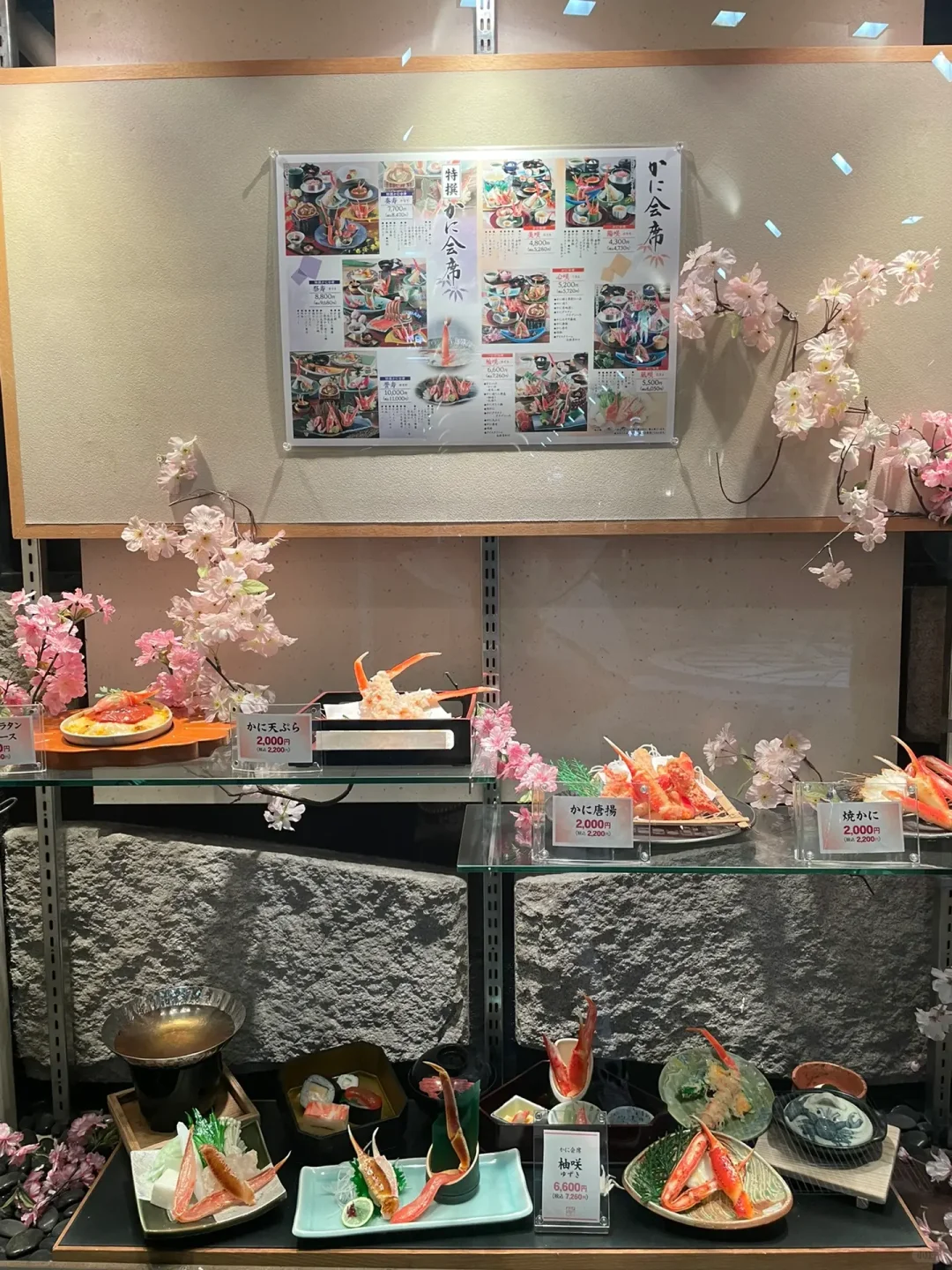 "Insanely Delicious Crab Spot, Make Sure to Book Ahead!"