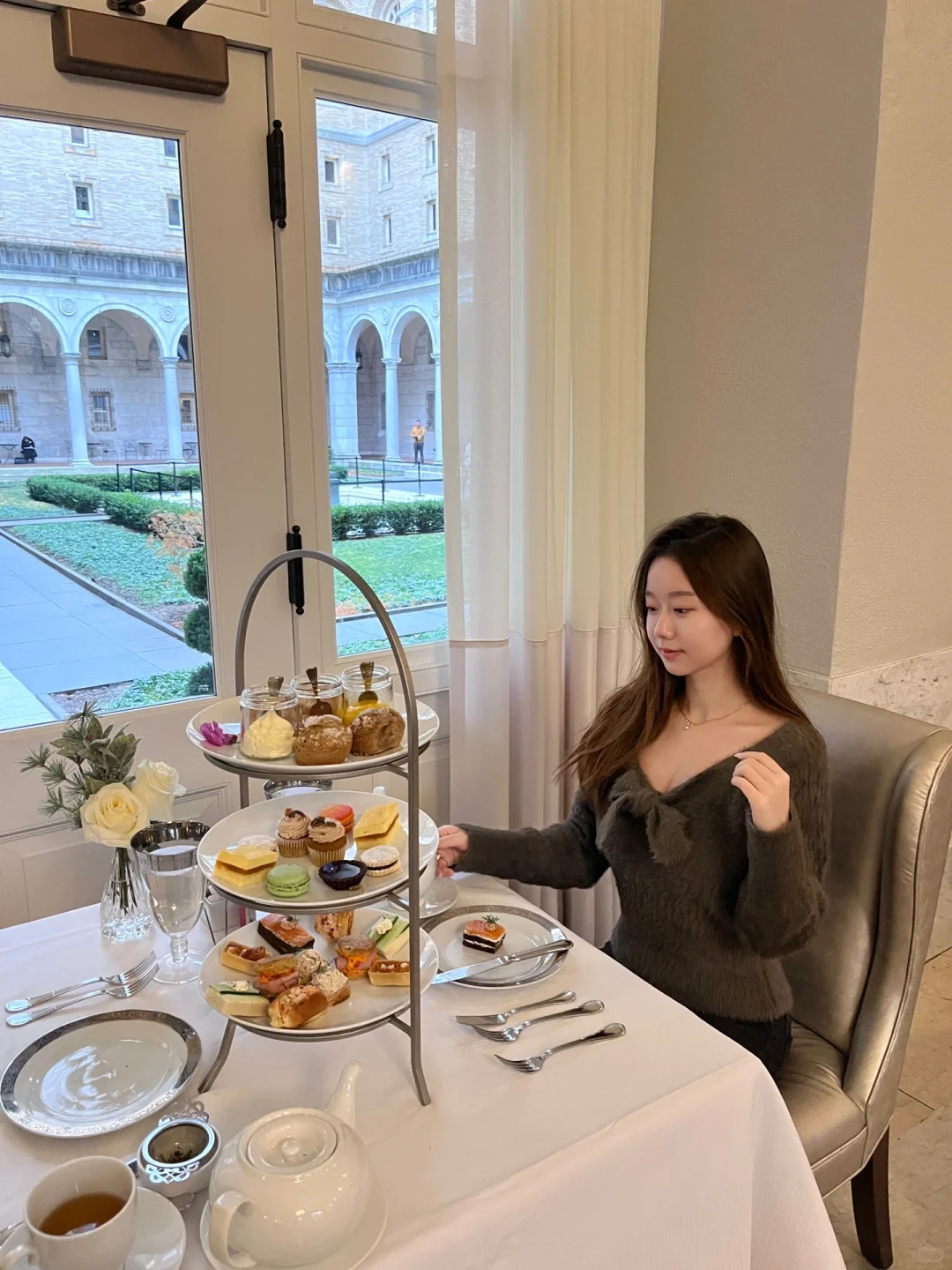 Boston | A Pure White-Themed Afternoon Tea in a Century-Old Library 🤍☕️