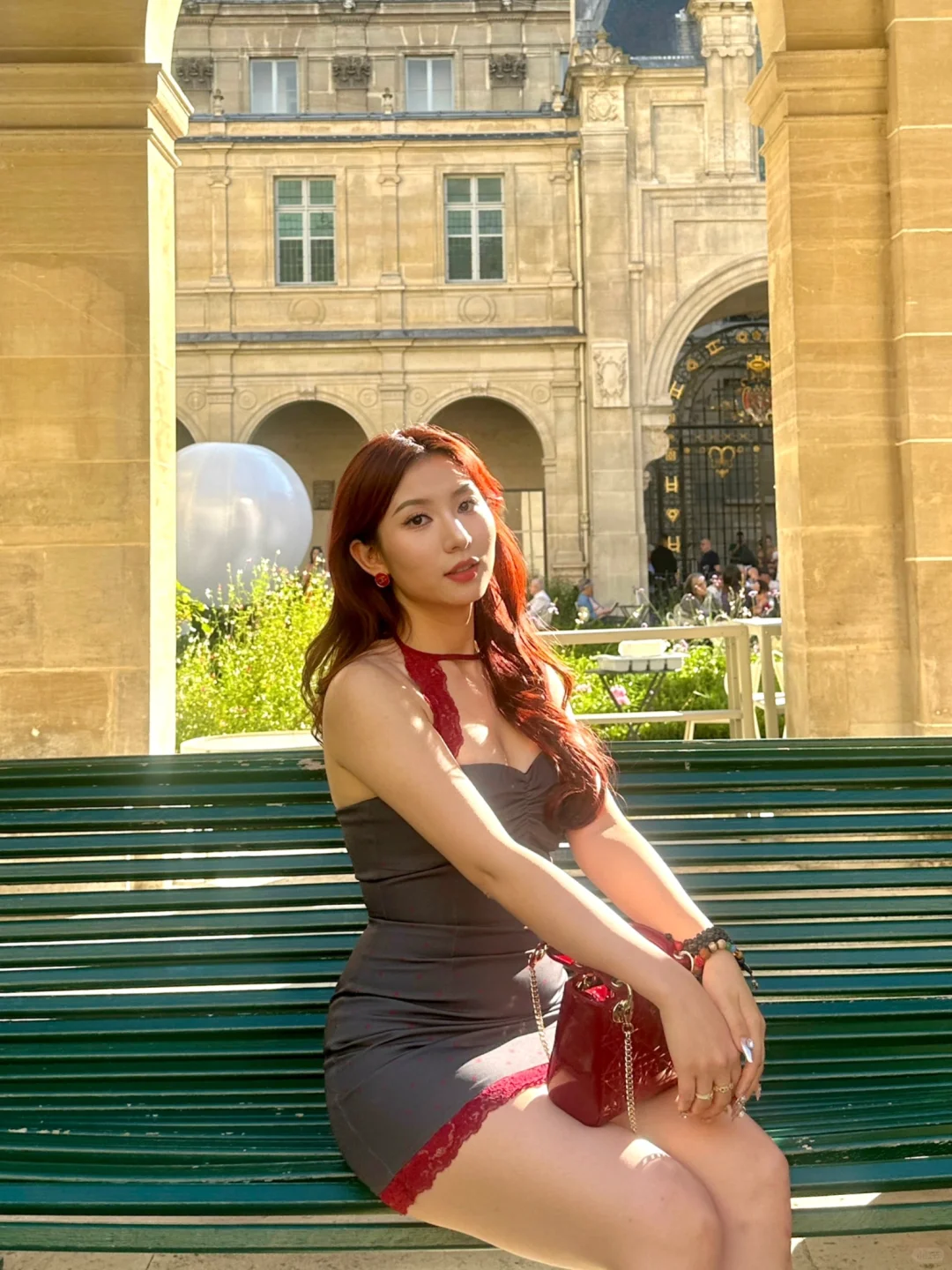 This courtyard café is so Frenchie!