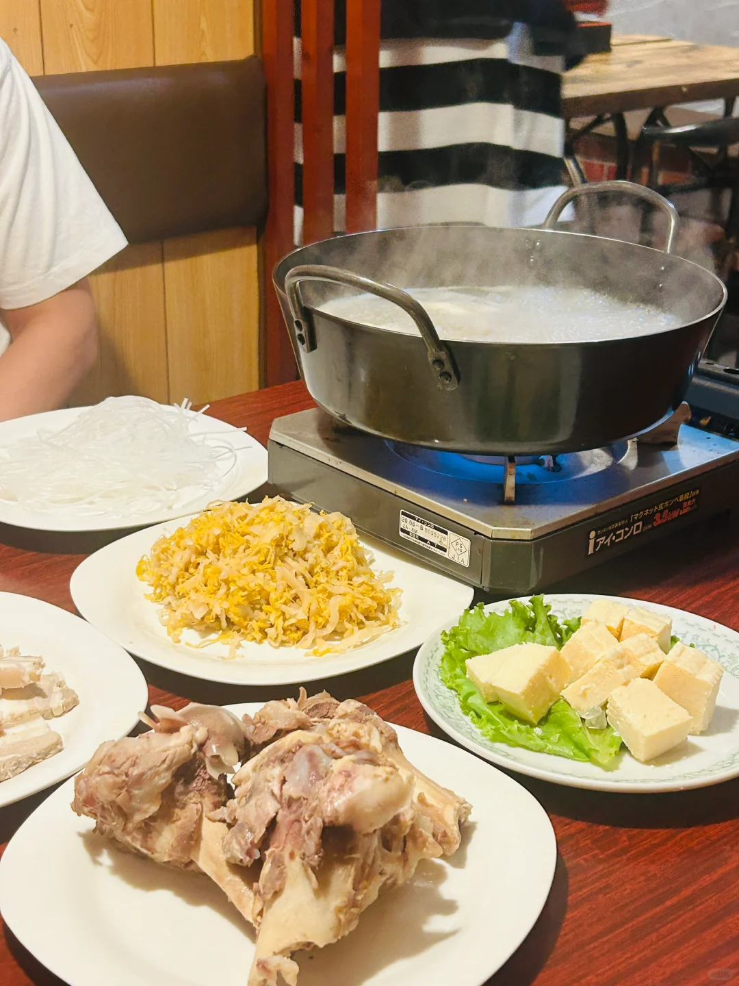 Osaka Chinese Food! The Most Satisfying Meal I've Had Lately!