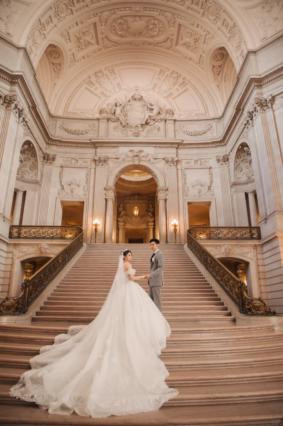 San Francisco City Hall Flash Wedding Alert!