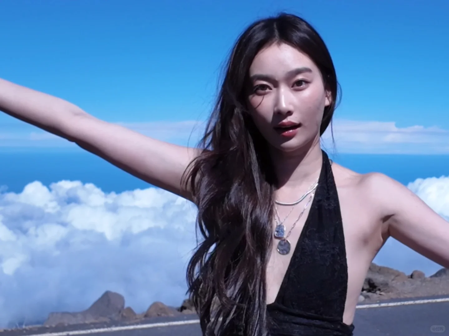 Hitchcock-Style Sea of Clouds🌊