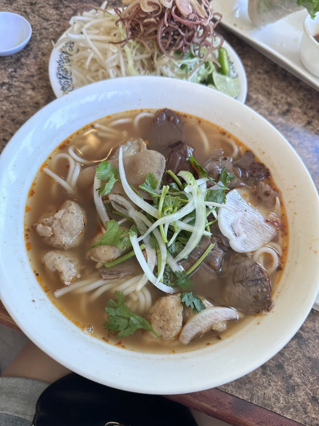 Seattle's Little Vietnam 🇻🇳 Authentic Hue Beef Noodle Soup & Pandan Cake