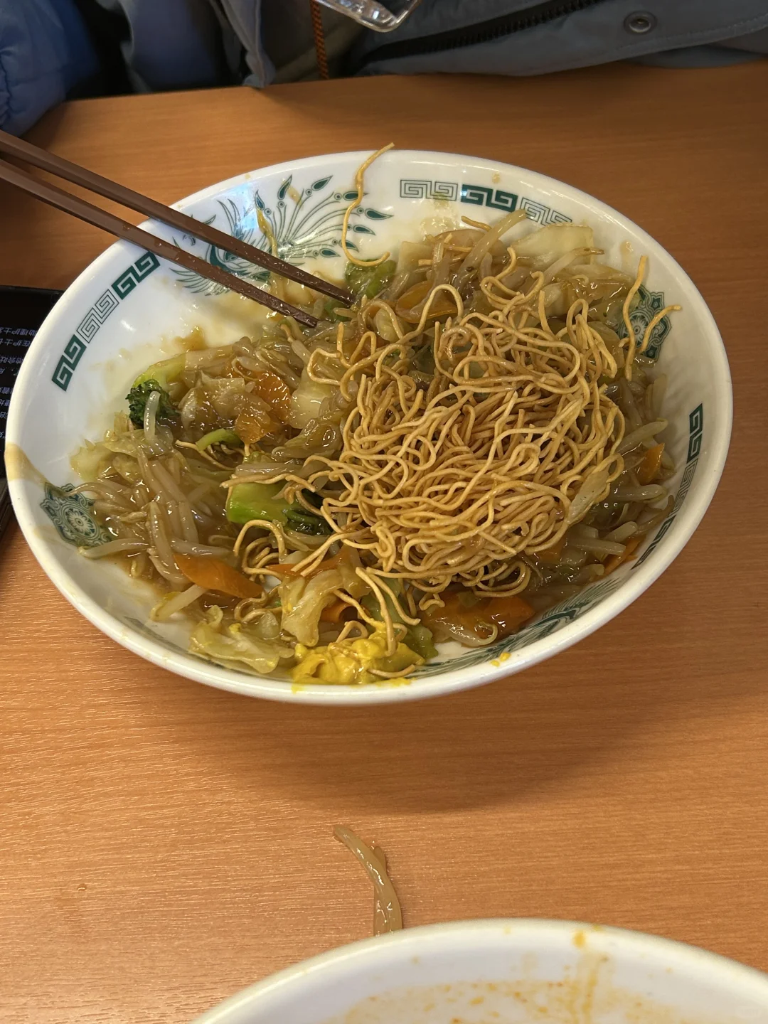 Chinese Food in Tokyo 🍜 Stir-Fried Crispy Noodles??