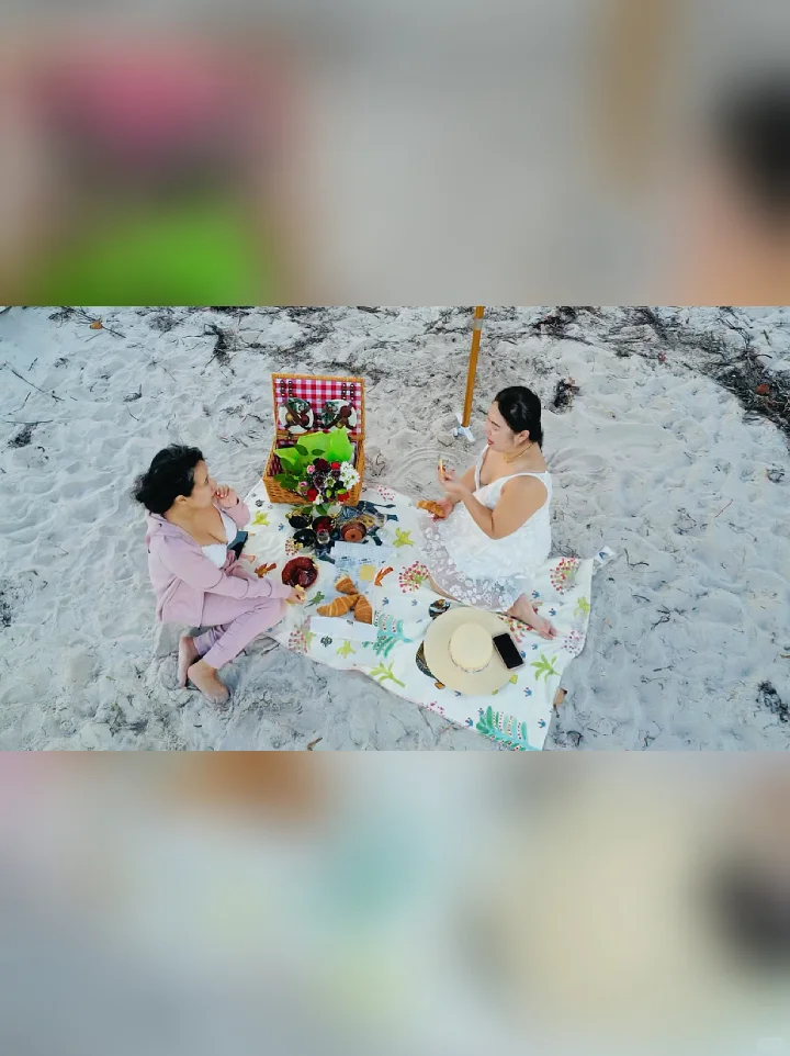 Miami, Beachside, A Picnic Encounter with Dusk