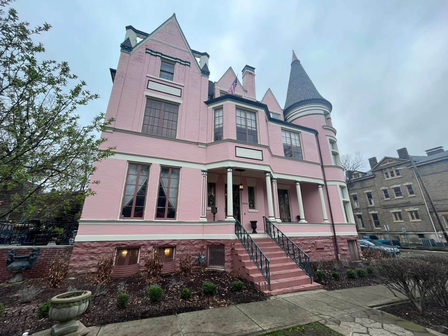 Exploring Louisville: A Traveler's Journey